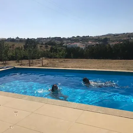 Quinta Pedro E Ines Σαλέ Bragança